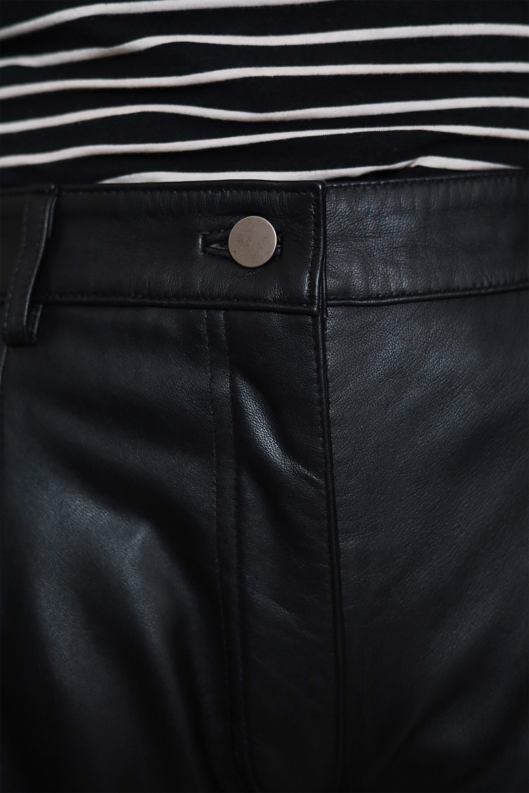 Women Vintage Leather pantes With Detach